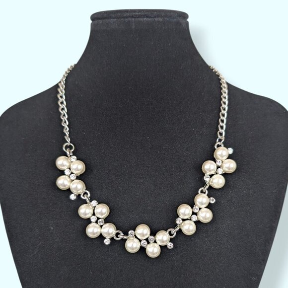 Faux Pearl & Rhinestone Cluster Demi Parure - Picture 3 of 9